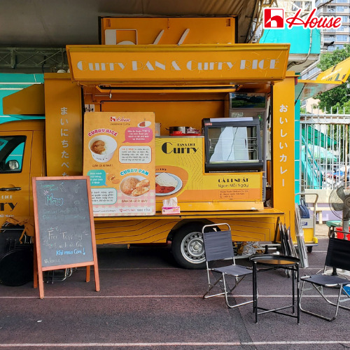 BON BON CURRY KITCHEN TRUCK Brings Japanese Curry Closer to Vietnamese People